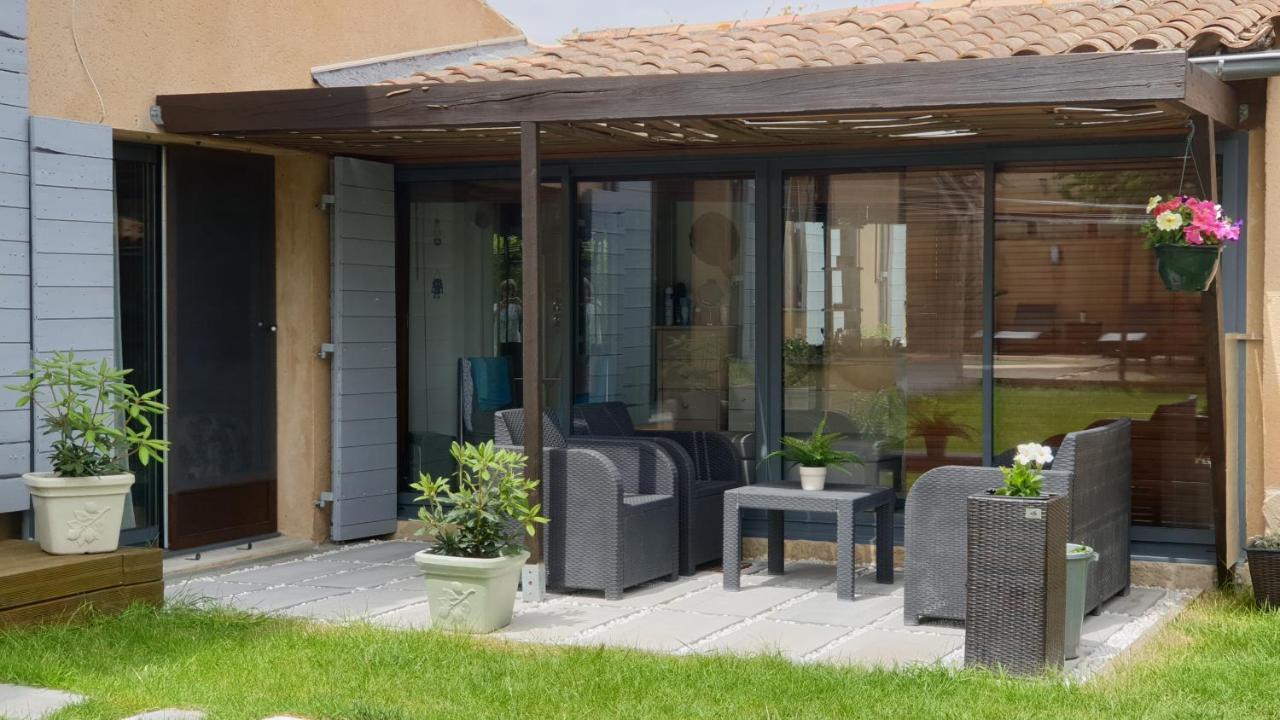 Le Jardin D'Ivana Chambres D'Hotes B&B Avec Piscine Chauffee Oppède Екстериор снимка
