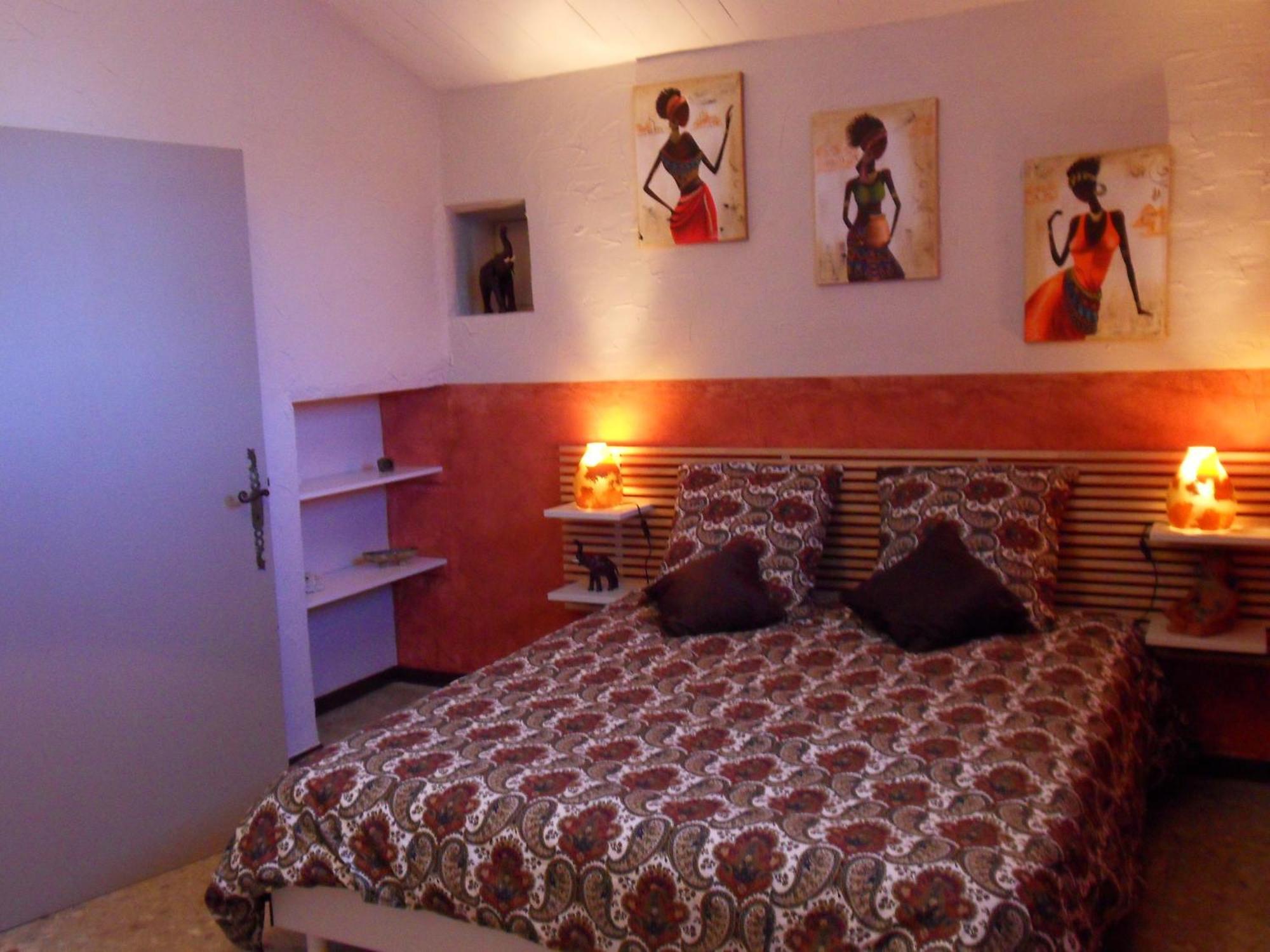 Le Jardin D'Ivana Chambres D'Hotes B&B Avec Piscine Chauffee Oppède Екстериор снимка
