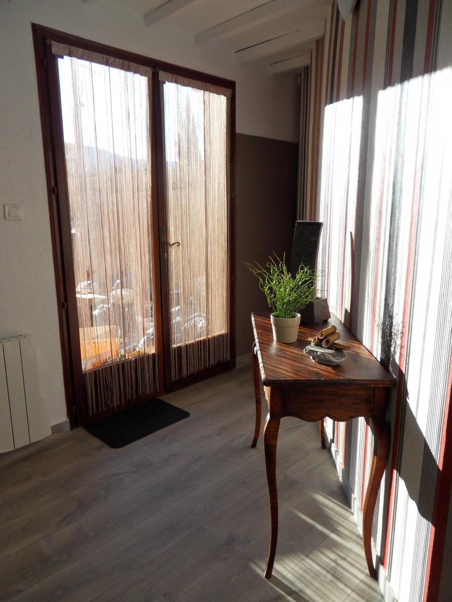 Le Jardin D'Ivana Chambres D'Hotes B&B Avec Piscine Chauffee Oppède Екстериор снимка