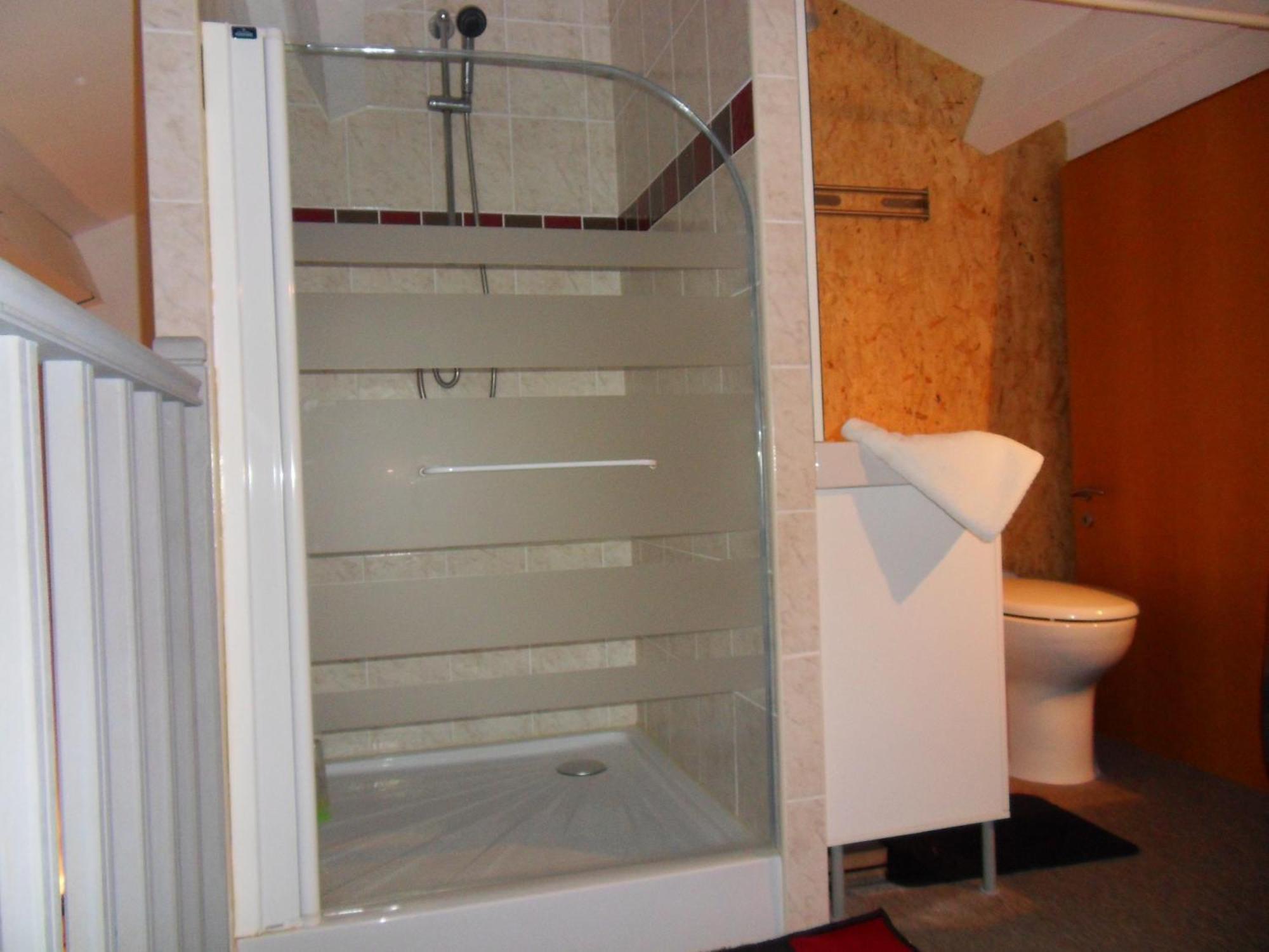 Le Jardin D'Ivana Chambres D'Hotes B&B Avec Piscine Chauffee Oppède Екстериор снимка