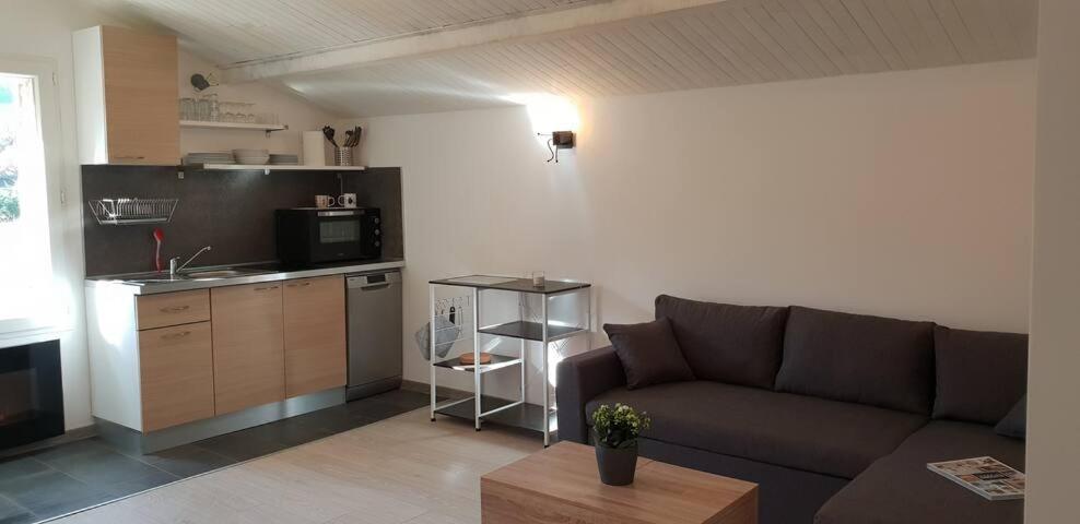 Le Jardin D'Ivana Chambres D'Hotes B&B Avec Piscine Chauffee Oppède Екстериор снимка