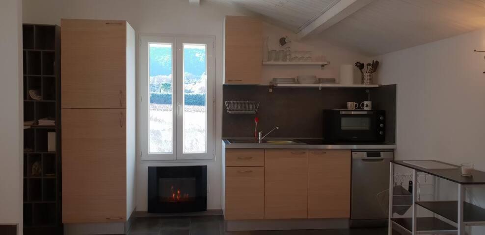 Le Jardin D'Ivana Chambres D'Hotes B&B Avec Piscine Chauffee Oppède Екстериор снимка