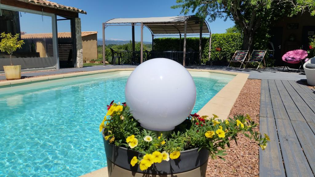Le Jardin D'Ivana Chambres D'Hotes B&B Avec Piscine Chauffee Oppède Екстериор снимка