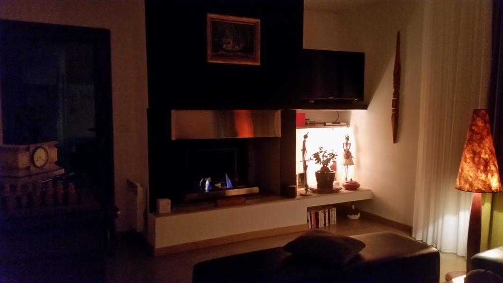 Le Jardin D'Ivana Chambres D'Hotes B&B Avec Piscine Chauffee Oppède Екстериор снимка