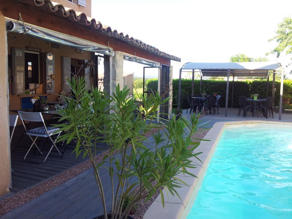 Le Jardin D'Ivana Chambres D'Hotes B&B Avec Piscine Chauffee Oppède Екстериор снимка