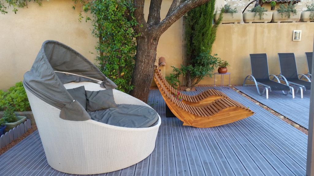 Le Jardin D'Ivana Chambres D'Hotes B&B Avec Piscine Chauffee Oppède Екстериор снимка
