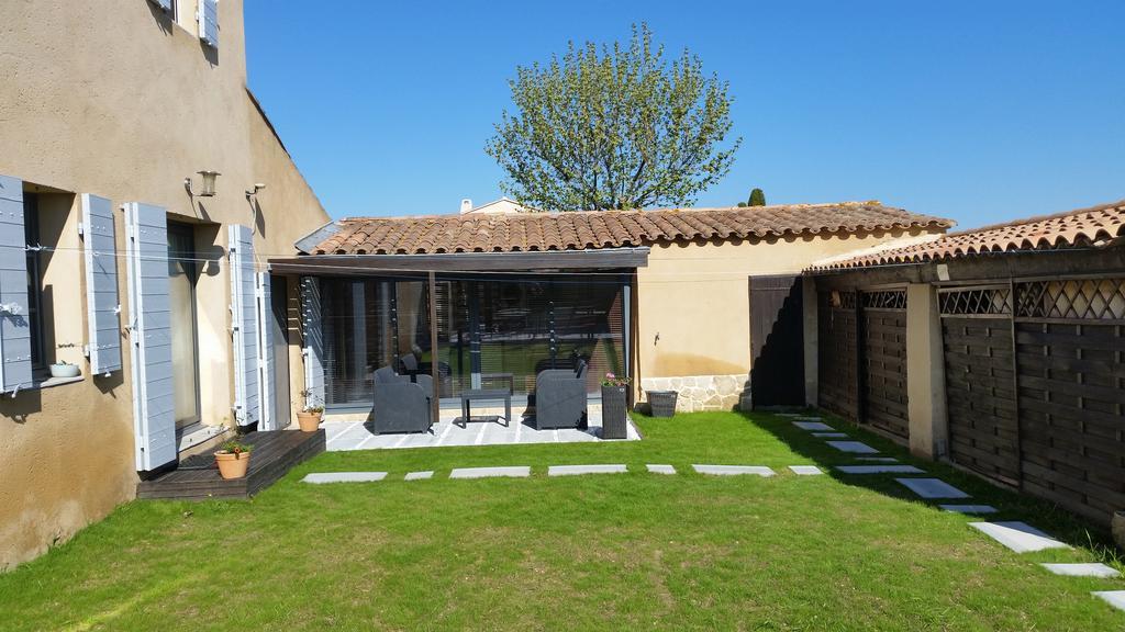 Le Jardin D'Ivana Chambres D'Hotes B&B Avec Piscine Chauffee Oppède Екстериор снимка